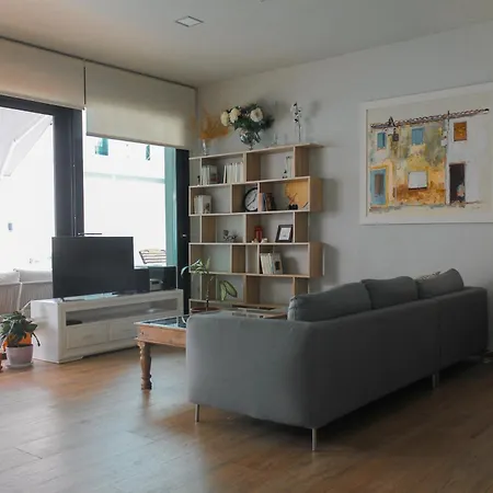 Sunrise & Pool Mairena Metro *