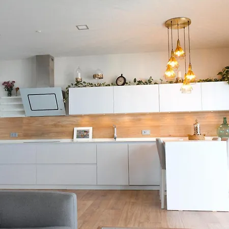 Сasa de vacaciones Sunrise & Pool Mairena Metro Mairena del Aljarafe