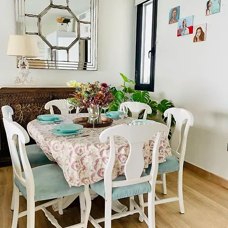 Sunrise & Pool Mairena Metro * Mairena del Aljarafe